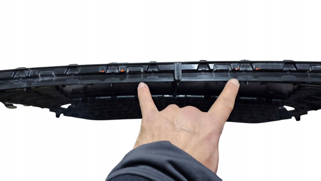 Решітка радіатора решітка радіатора peugeot 208 ii 9841999880 9842008580 Ціна