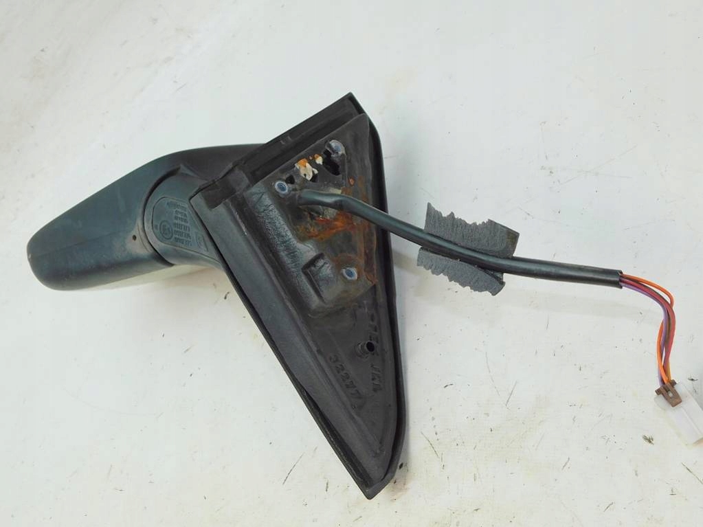 фото №6, Volvo v40 1.9dci 2001r дзеркало електричний ліва