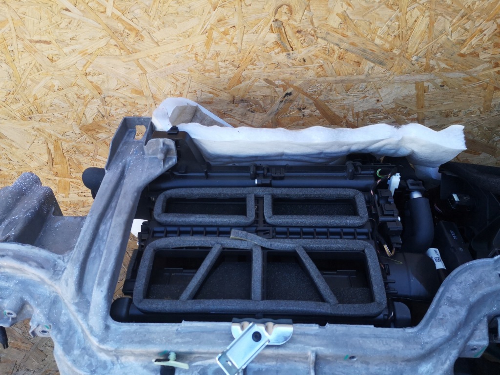 фото №5, Jaguar xf x260 отопитель каркас gx63-19b555-de