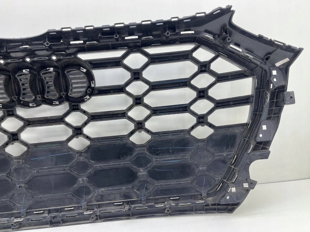 Audi q5 sq5 решітка  решітка радіатора бампера перед 80a853651a Ціна