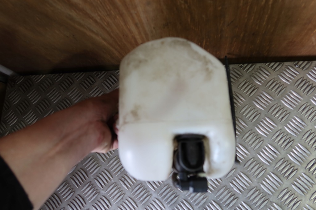 фото №8, Бачок омывателя peugeot 207 964833758003