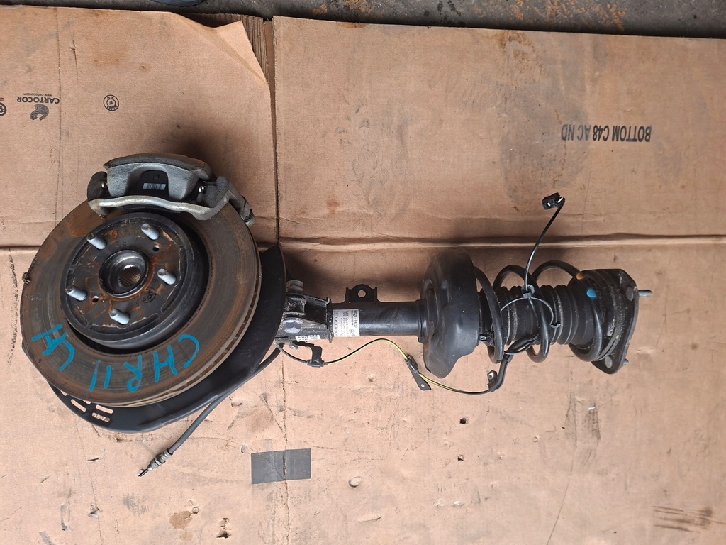 фото №1, Амортизаторна стійка поворотний кулак ступиця ліва перед toyota c-hr chr ii x2 23+ 2.0 hev