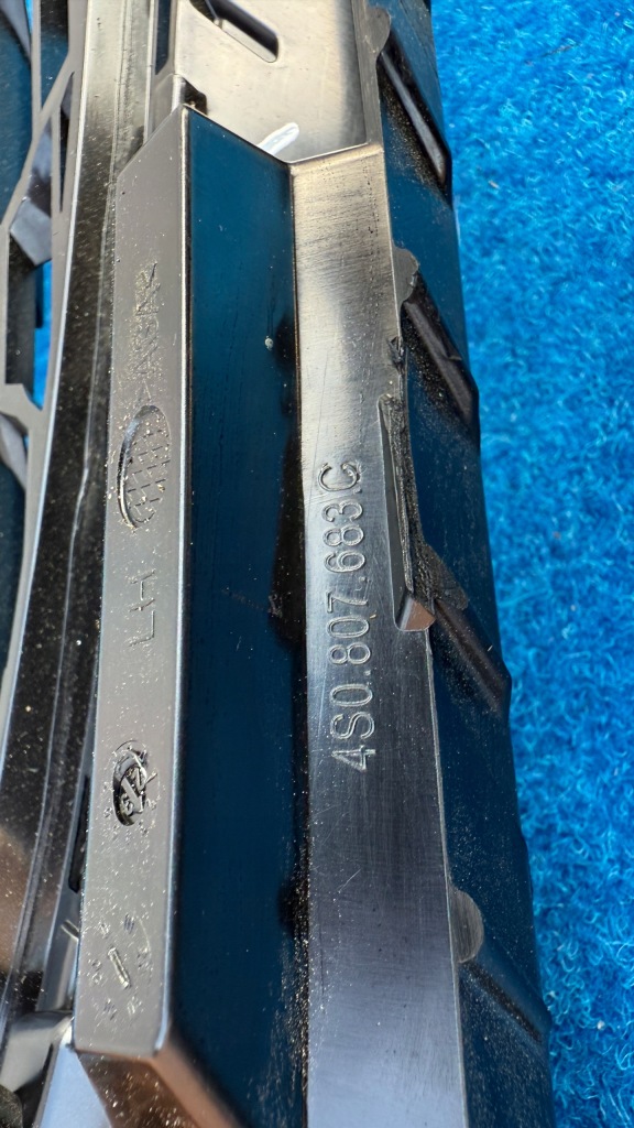 фото №5, Audi r8 4s lift 2019r+ ліва решітка бампера заглушка 4s0807683c dmk2/22