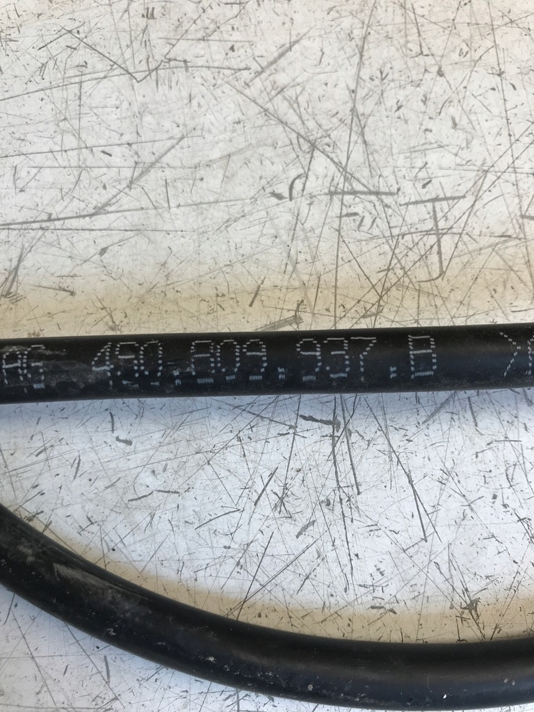 фото №3, Audi r8 plus 4s 5.2 шланг wąż заливной топлива