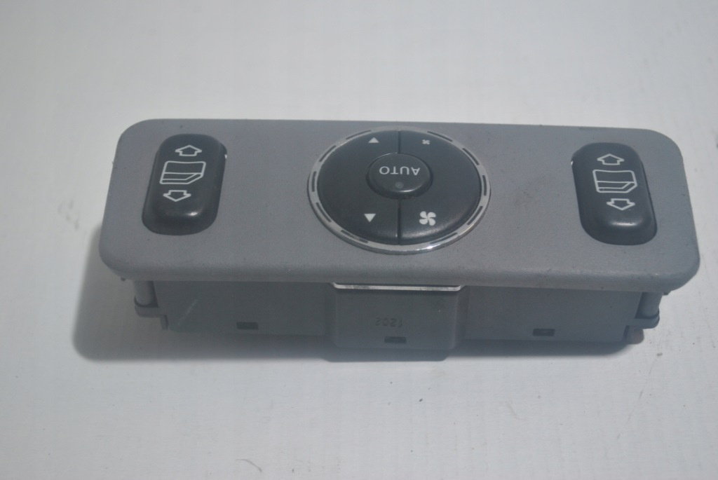 фото №7, Панель вікон mercedes w163 ml a1638200326