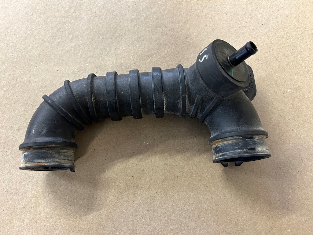 фото №1, Mitsubishi space star ii 1,2 шланг повітря 1505a590b