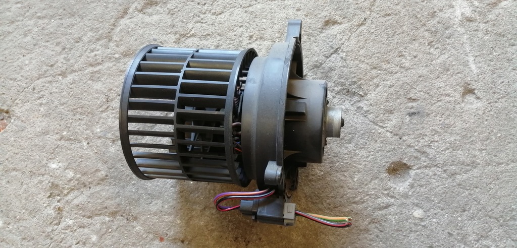 фото №1, Ford fiesta mk6 вентилятор отопителя