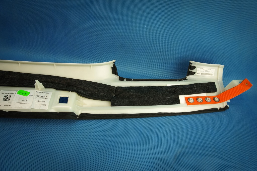 фото №8, Захист оббивка стійка перед правий audi a8 s8 4h0867234c 25m alcantara