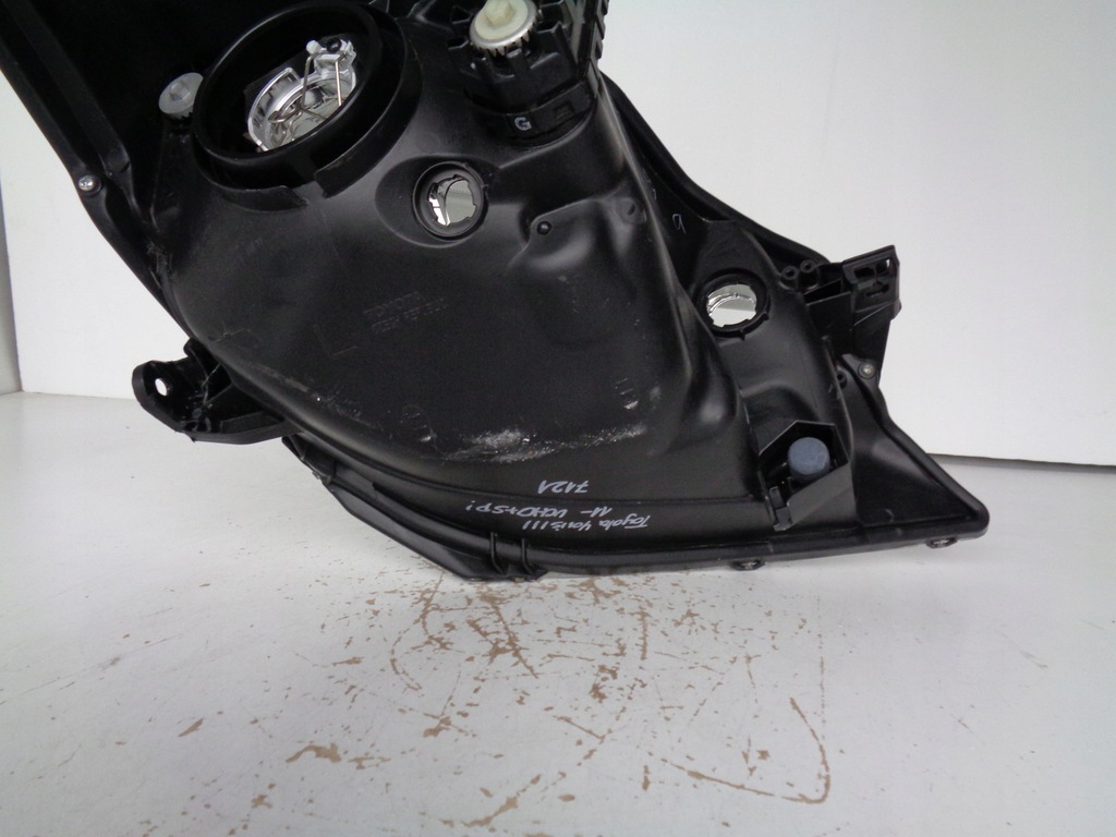 фото №8, Лампа ліва фара toyota yaris iii 11-14