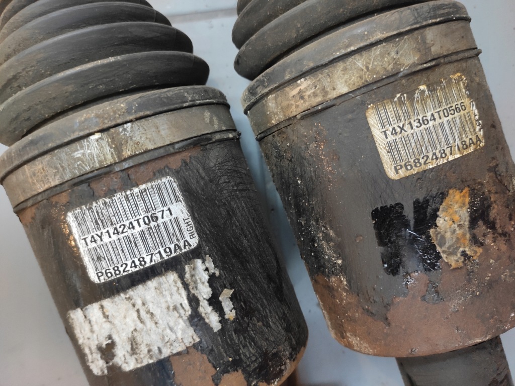 фото №9, Jeep cherokee kl 2.0 crd 13-18 приводной вал левый задняя шарнир целая 68248718aa