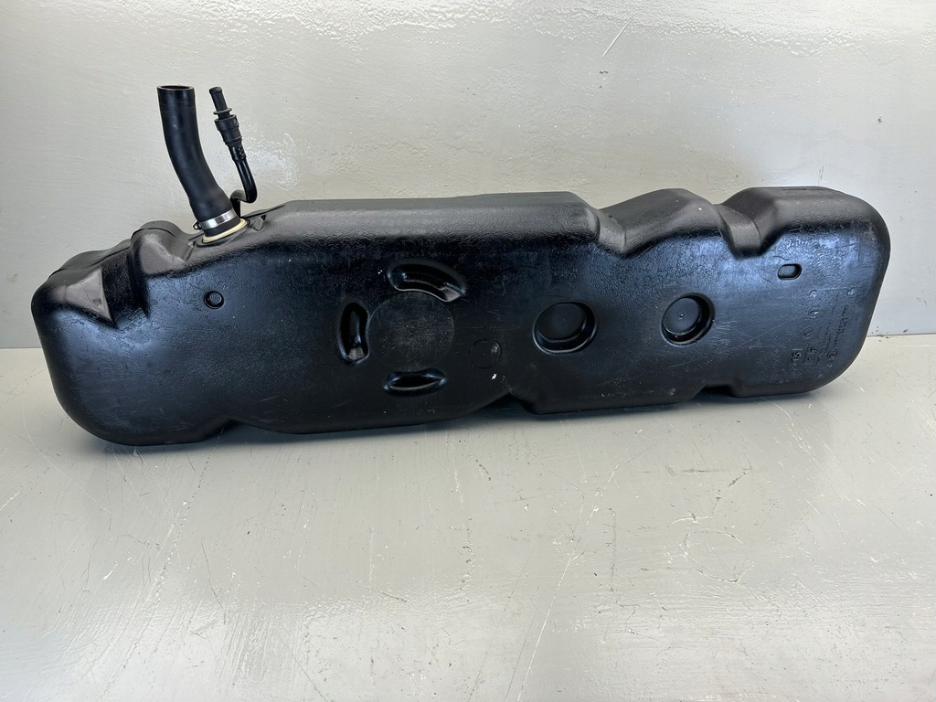 фото №11, Hyundai h350 14r- бак топлива насос топлива 31150-59100