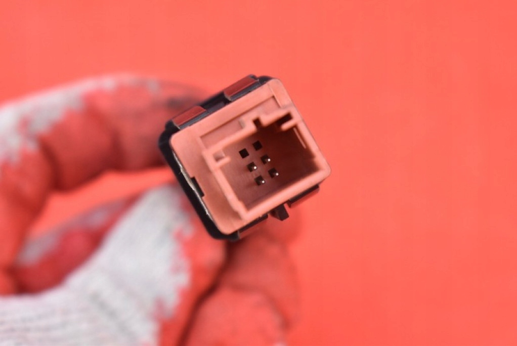 фото №7, Выключатель кнопка открывания заливной топлива 96518163xt citroen c6 1 i 05-12