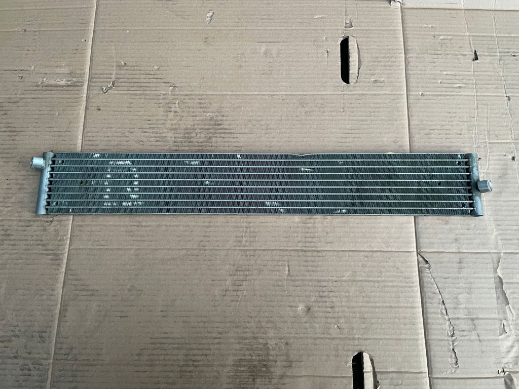 фото №1, Vw amarok радиатор радиатор масла 2h0317019