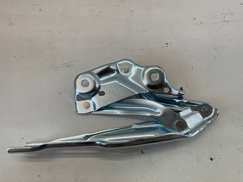 фото №1, Skoda scala 654 петля капот левый новый oryg 654823301