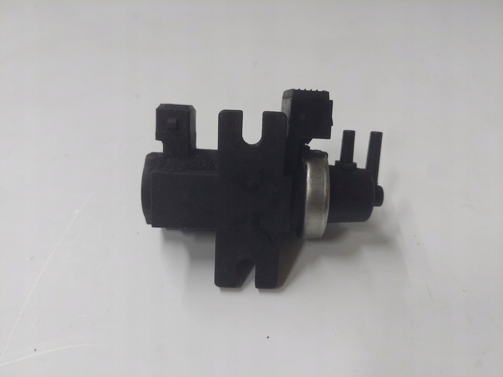 фото №1, Клапан вакууму bmw e46 2.0 дизель 2247906 / 722796 nr256