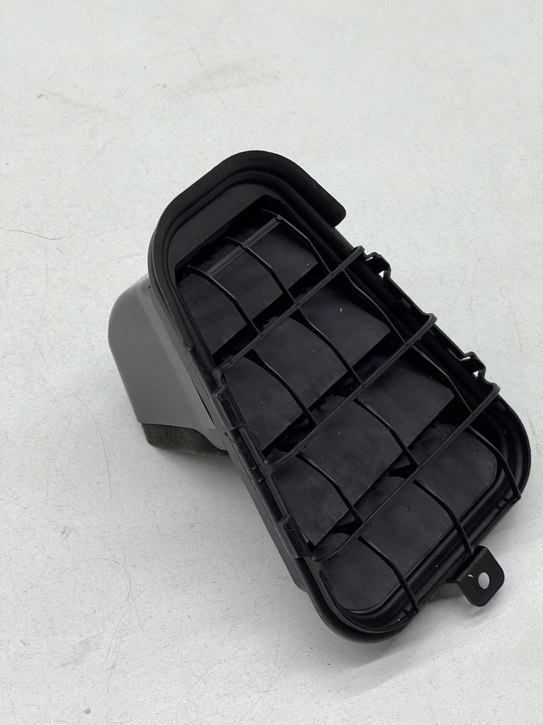 фото №7, Audi a6 c7 sedan решётка вентиляционная багажника левая / правая