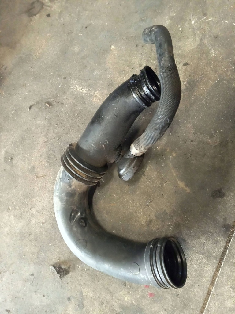 фото №1, Труба wąż шланг повітря renault clio megane ii thalia 8200143788