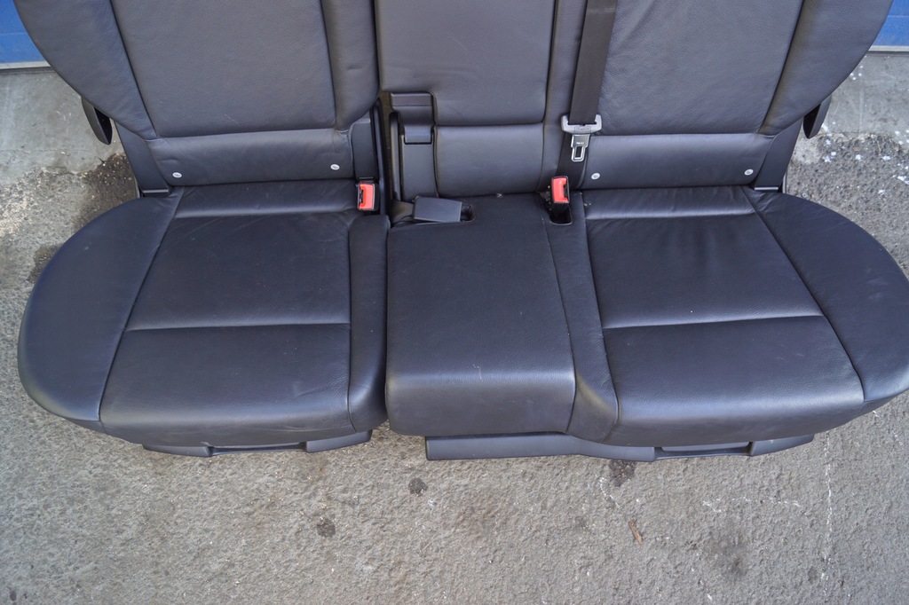 фото №4, Заднее сиденье обшивки bmw x5 e70 7-osób 3 trzeci ряд
