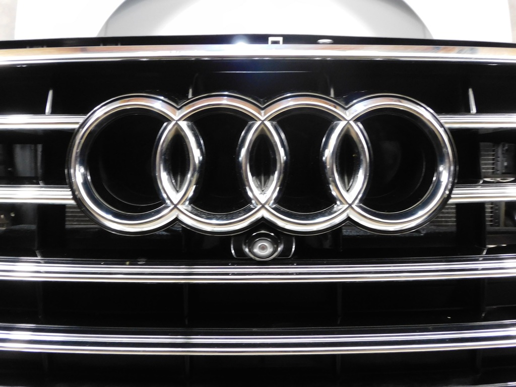 фото №9, Audi a8 d4 4h lift kompletny перед бампер лампы капот pas ls9r matrix