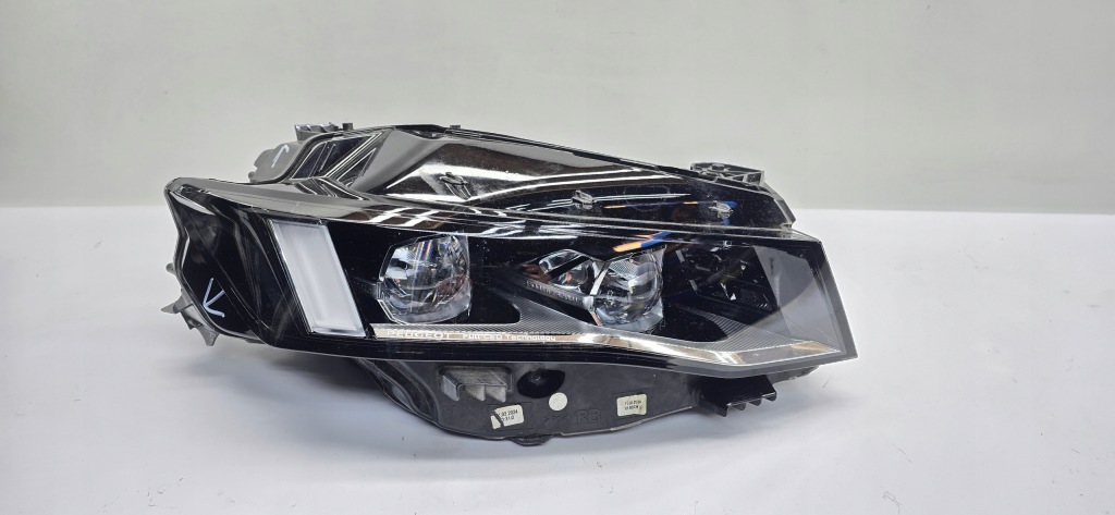 Купить Peugeot 508 2 правый  фара full led 1674563480