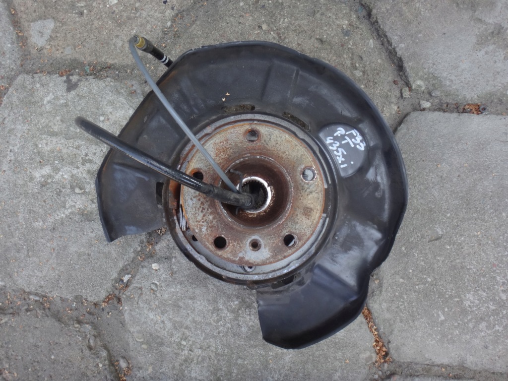 Купить Поворотный кулак правая правый задний  задняя bmw f32 f33 f36