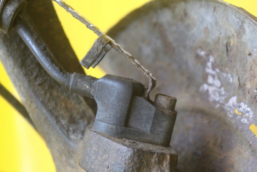 фото №5, Поворотний кулак ступиця abs правий перед передня vw transporter t4 0265006301