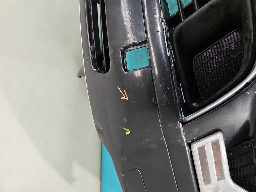 фото №15, Бампер перед citroen c5 ii x7 чёрный eypc омыватель