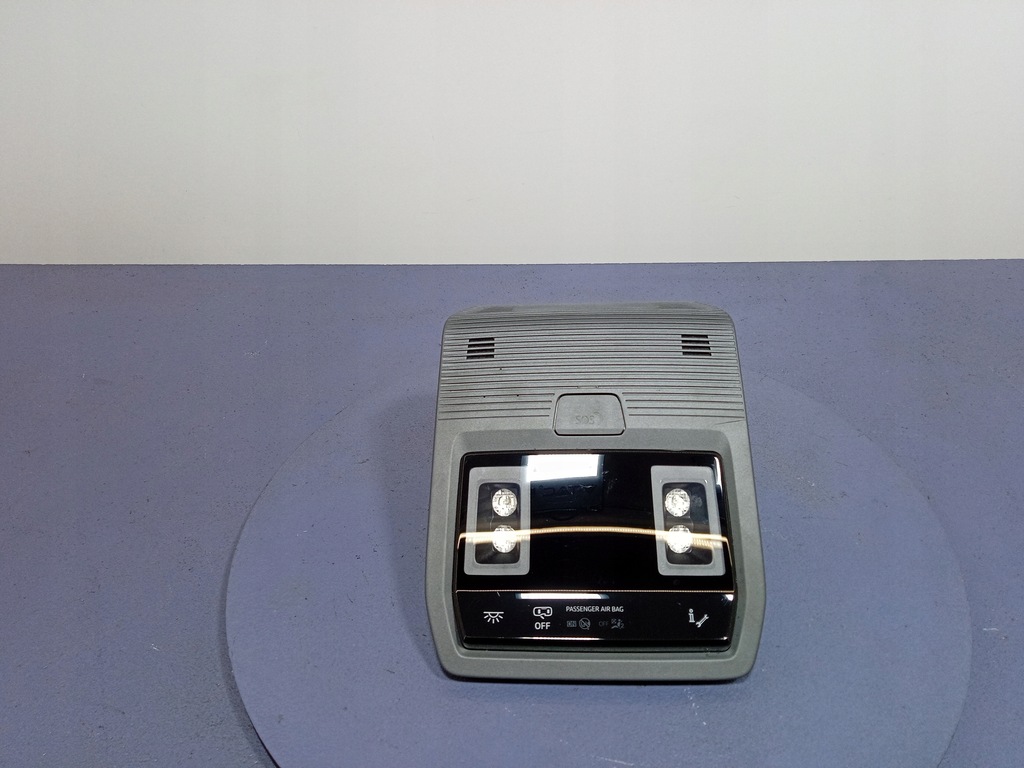 фото №1, Audi q4 e-tron фонари внутреннее потолочный 5q0951172a