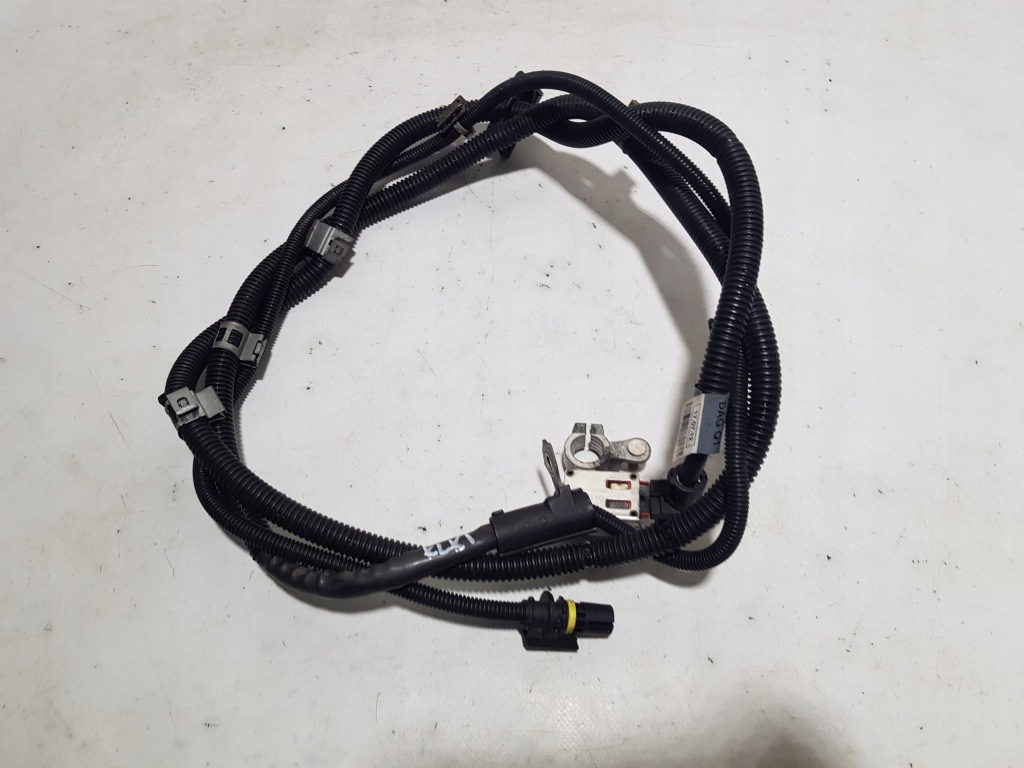 фото №1, Mercedes slk slc r172 w172 шланг плюсовий клема піротехнічна