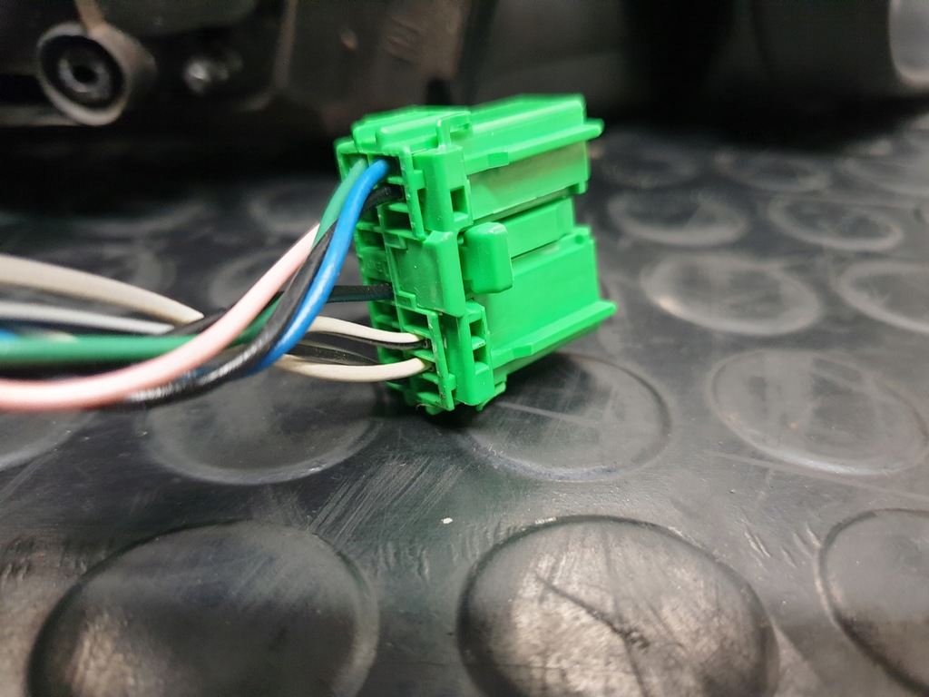 фото №14, Volvo s60 i v70 ii зеркало правое 8 pin lift nr оригинальный номер 30716585