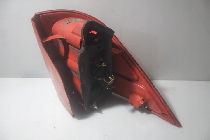 фото №2, Лампа правая задняя peugeot 1007