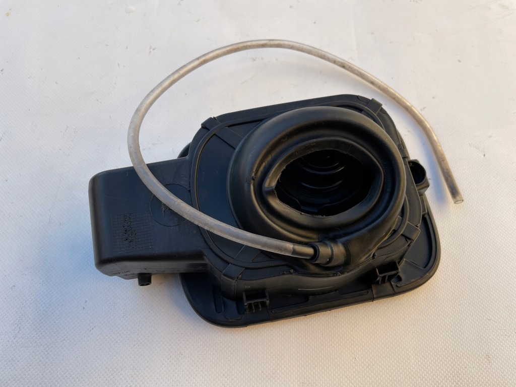 фото №5, Крышка заливной 5c6809857 5c6809909d vw jetta 5c6 lift tdi lc9a