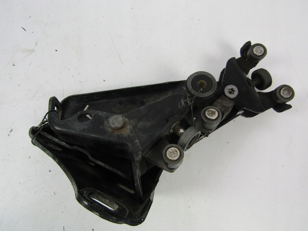 Купить Opel combo c ролик дверь