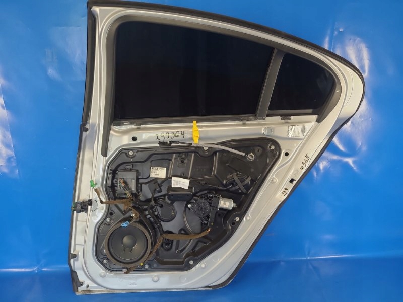 фото №12, Дверь задние правое volvo s60 10-13 31371044