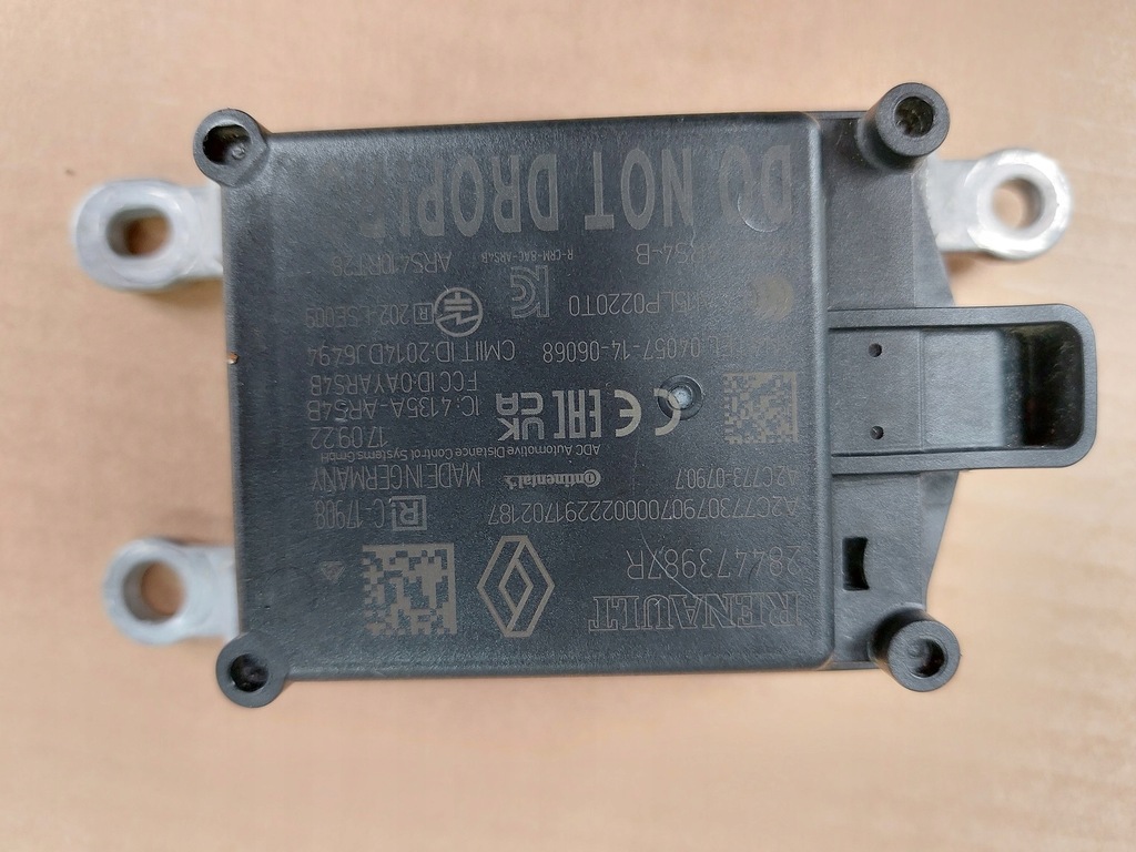 фото №1, Renault радар датчик distronic 284473987r