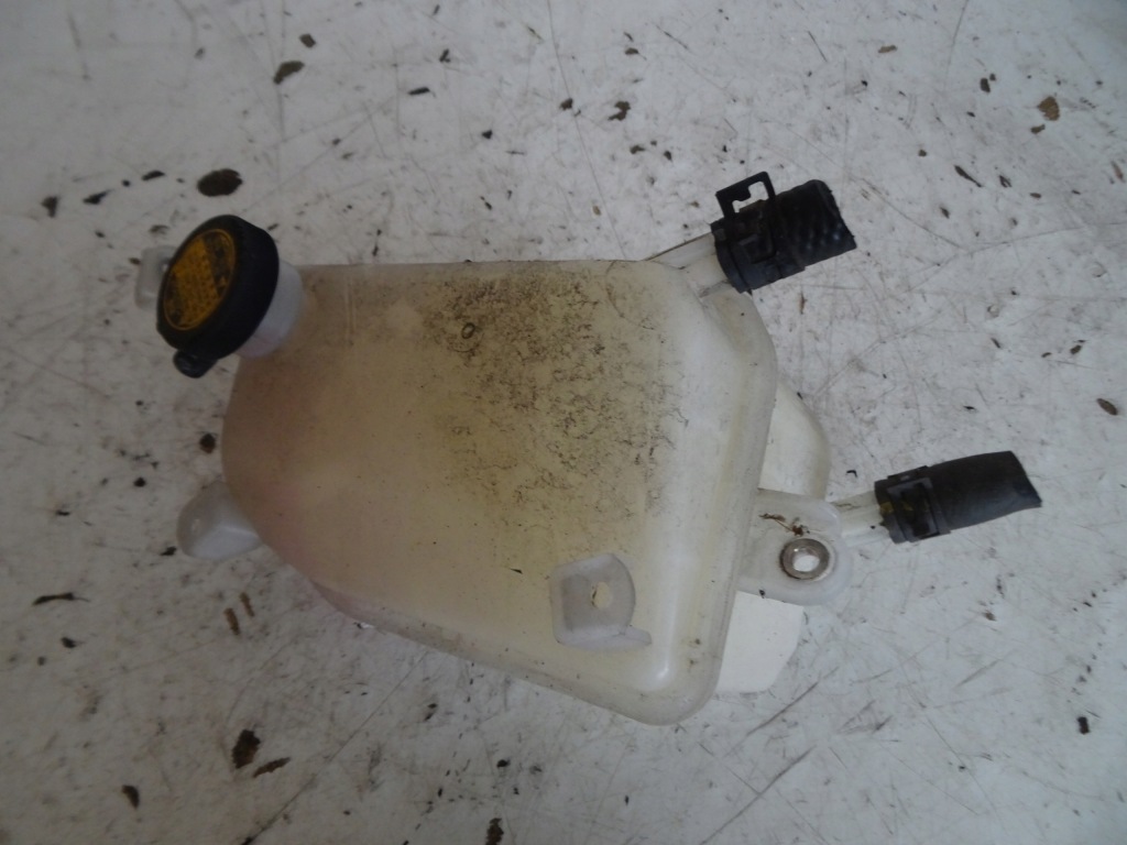 фото №1, Бак расширительный toyota prius iii