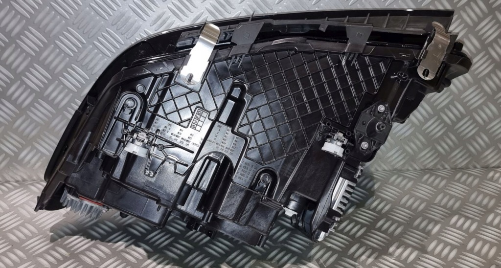 Bmw 5 g30 g31 рестайлінг  фара правий перед full led адаптивний європа 5a388c8 22r Київ