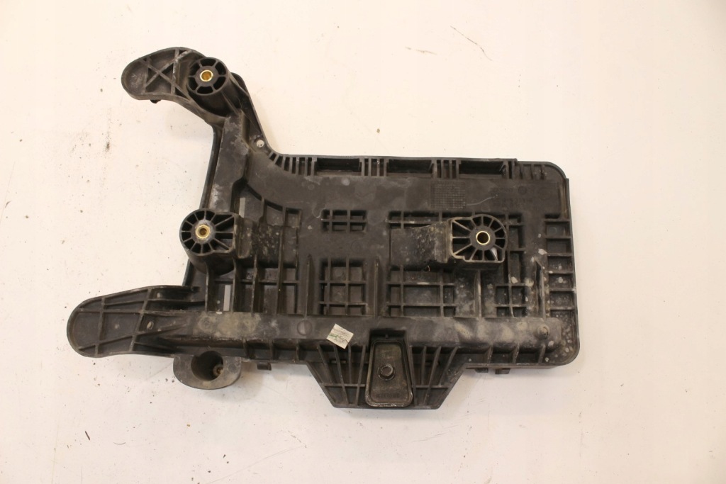 фото №5, Основание аккумулятор 1k0915333b vw touran i 2.0 tdi
