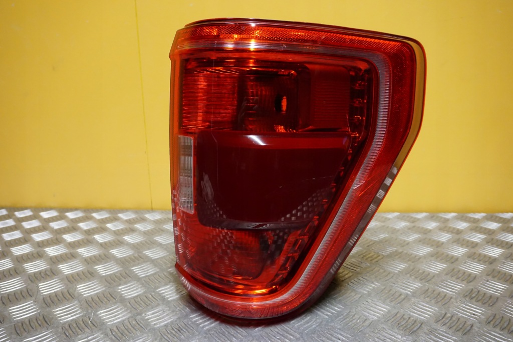 Купити Ford f150 p702 2021- лампа задній права сліпа зона spot америка