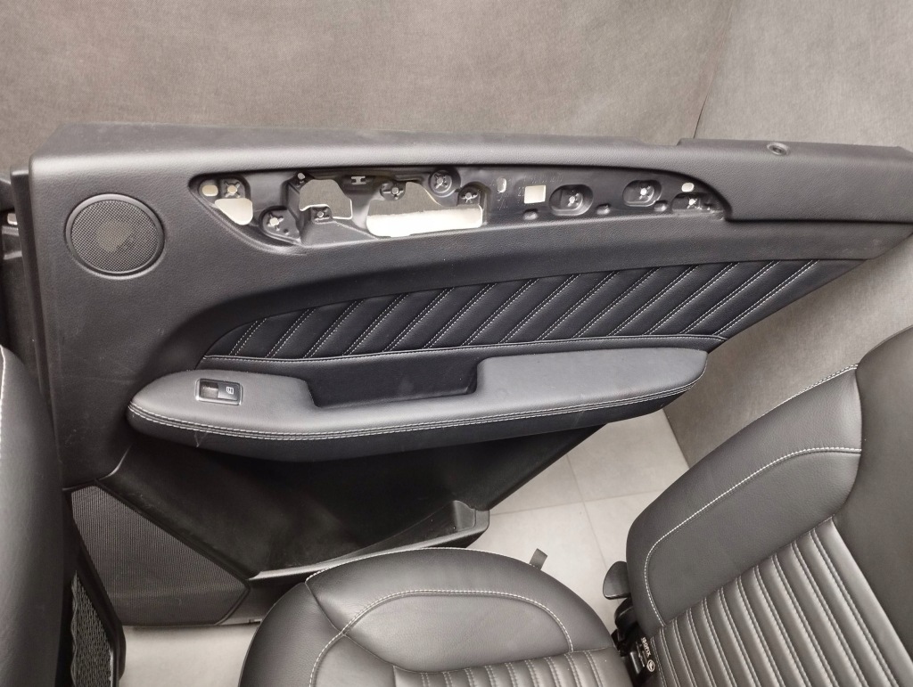 Mercedes-benz gle w166 сидіння обшивки шкіра uk з airbagami Недорого