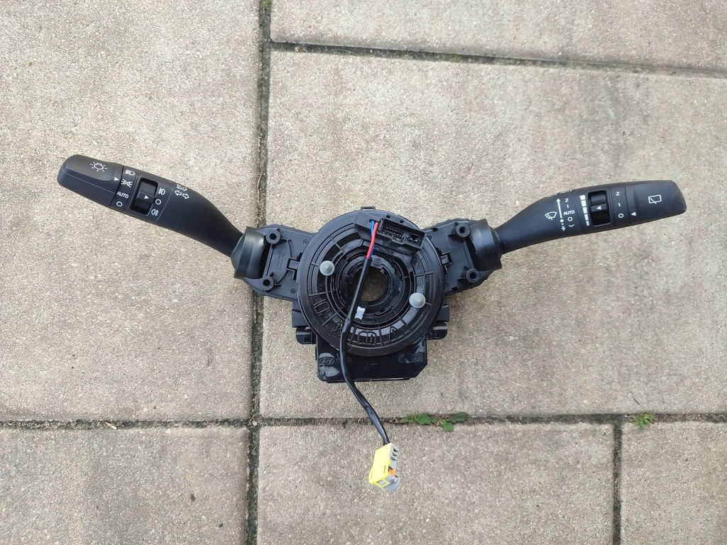 фото №9, Kia stonic 2023 панели управление, переключатели, переключатели