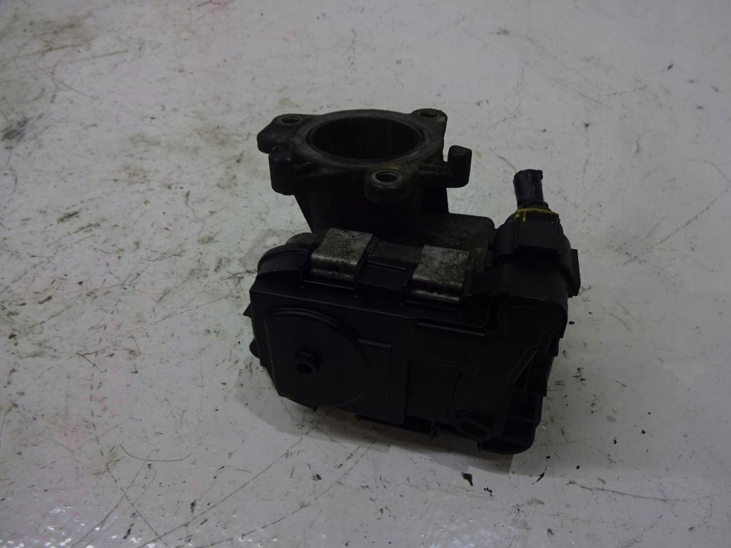 фото №1, Дроссельная заслонка 40dfp1 c146 suzuki swift 1,3 ddis