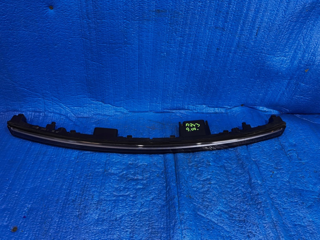 Купить Led drl лампа перед mercedes eqa eqb 243 a2439063200