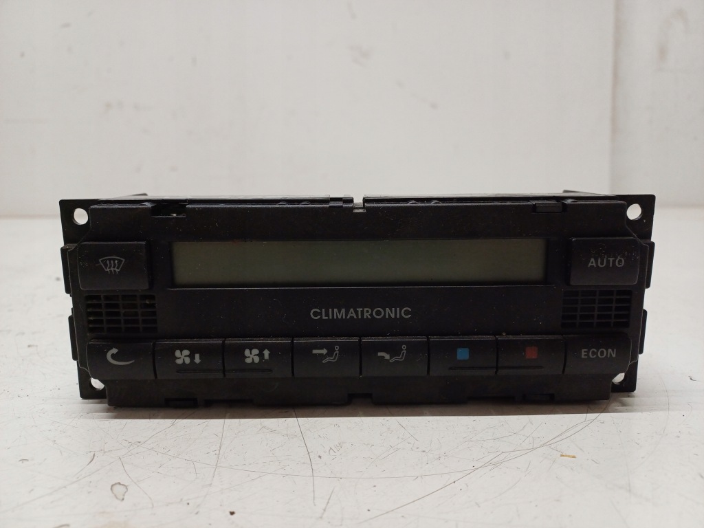 фото №1, Skoda octavia 1 i 96- панель обдув кондиціонера climatronic