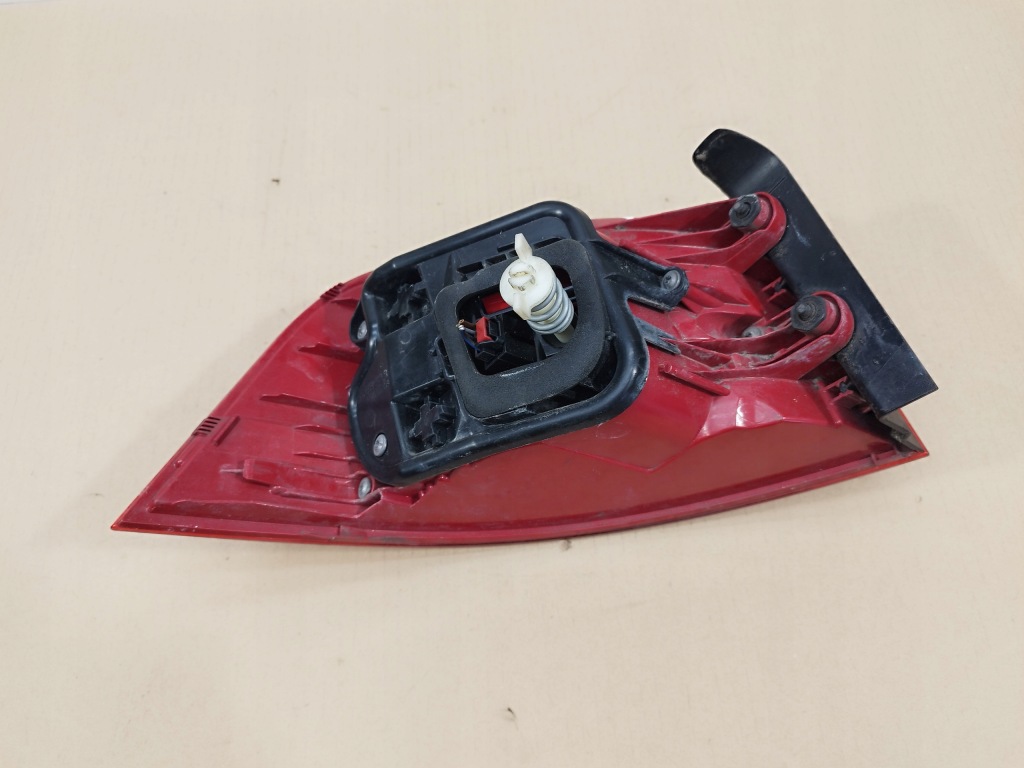 фото №8, Лампа правая задняя задняя w крыло vw passat b7 kombi 2010-2014 3af945096c
