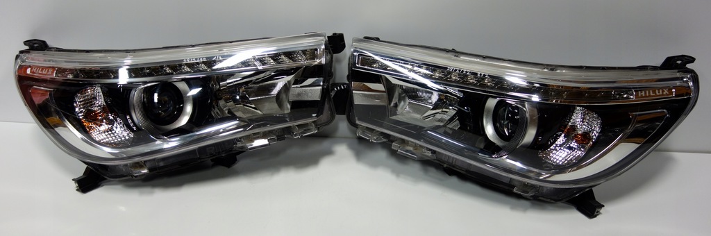 фото №1, Toyota hilux 2015-19 full led лампи перед передні