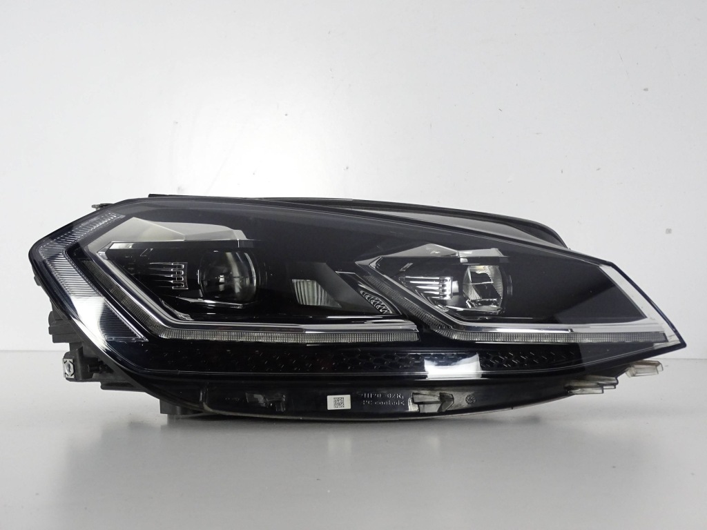 фото №1, Лампа передняя правая vw golf vii lift 17-21