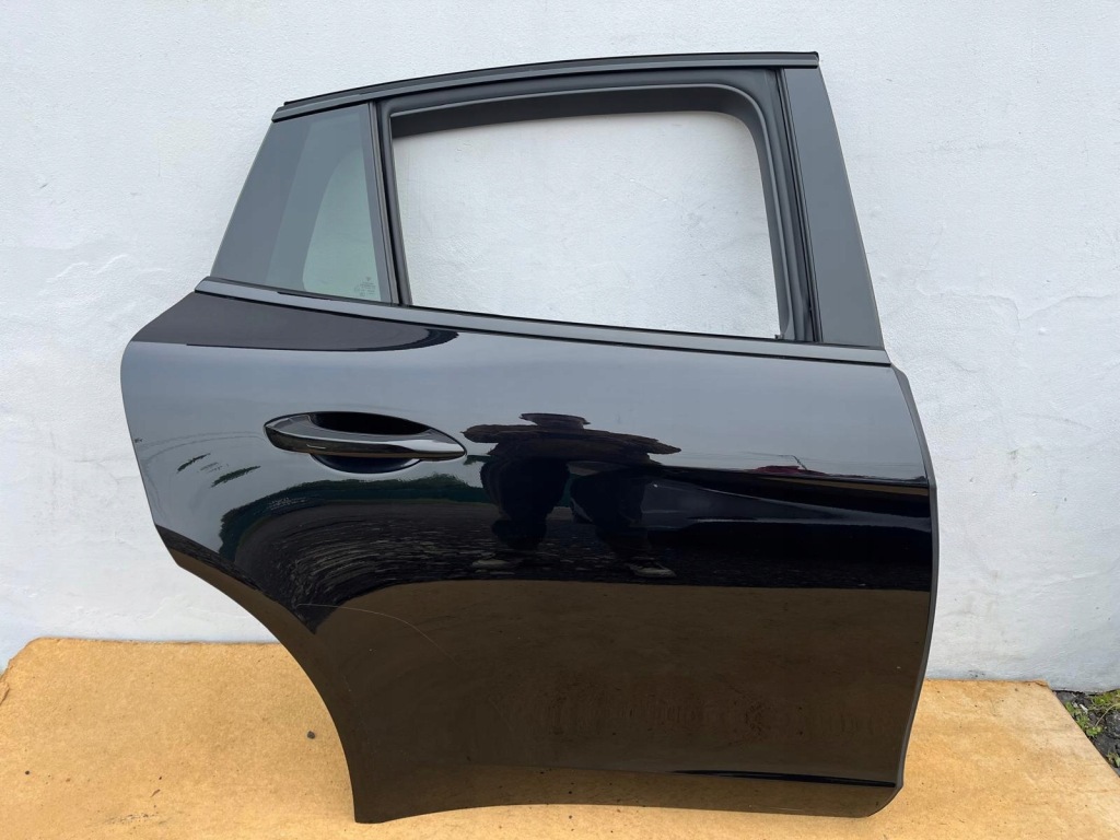 фото №1, Дверь правое задние porsche panamera 971 цвет lc9x pń