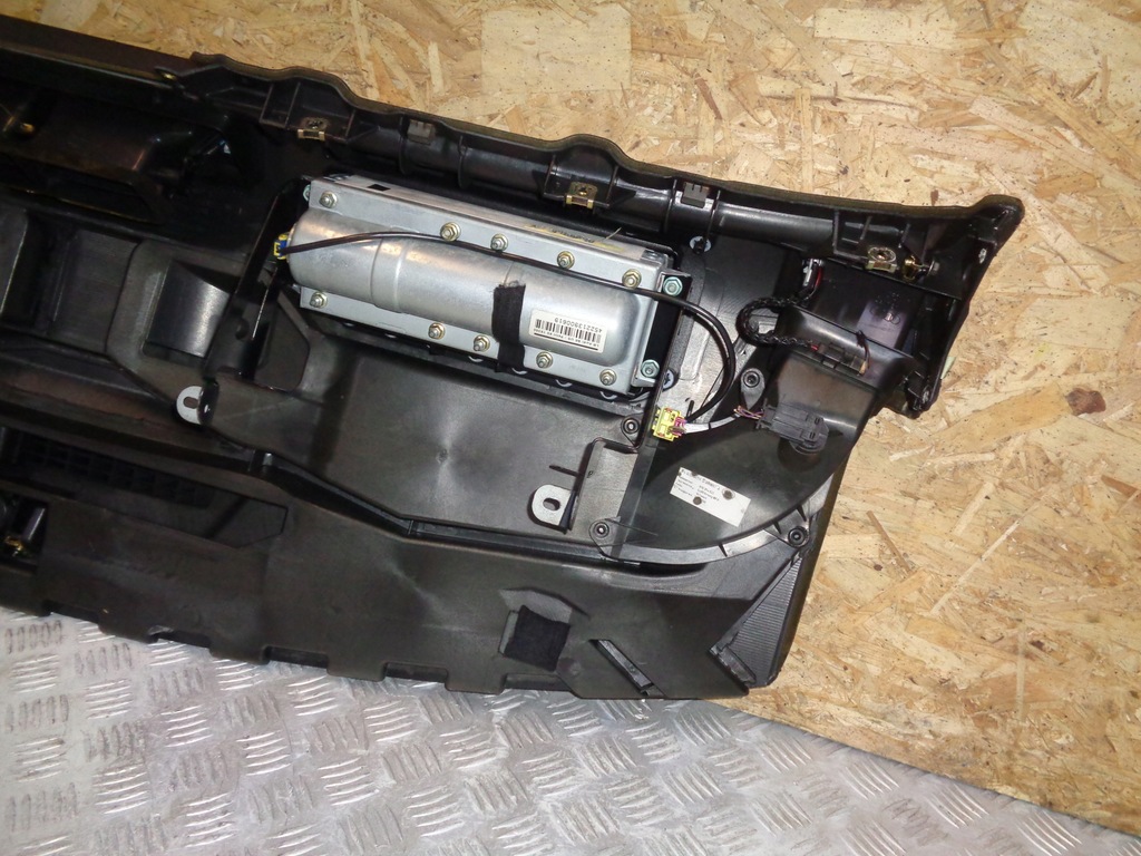 фото №12, Панель приладів приладова консоль панель приладів a4 b6 00-06