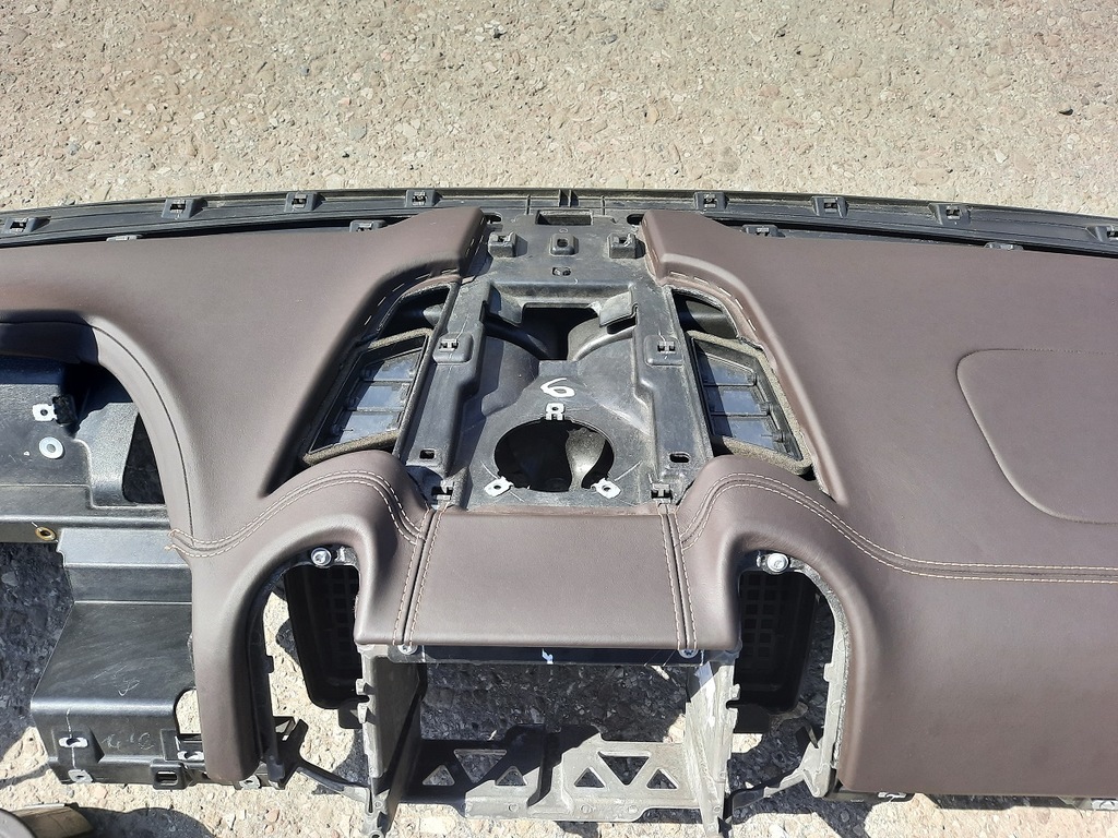 фото №5, Porsche cayenne 7p панель приладів панель приладів консоль шкіра коричневий